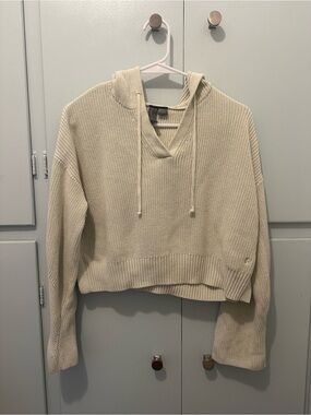 Sweaty Betty Cropped Knit Hoodie Sweater in Cream